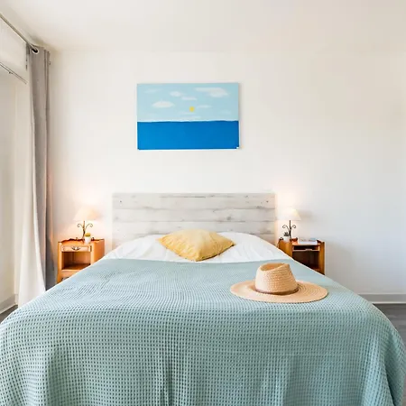 Daire Clos St Martin-5 By Interhome *